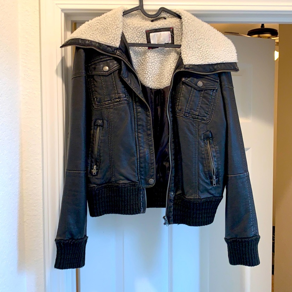 Bomber jacket